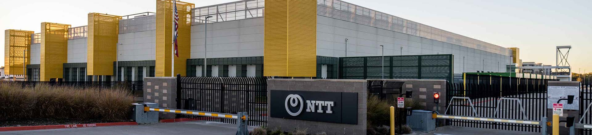 Americas_Dallas_TX1-Data-Center_1920x440